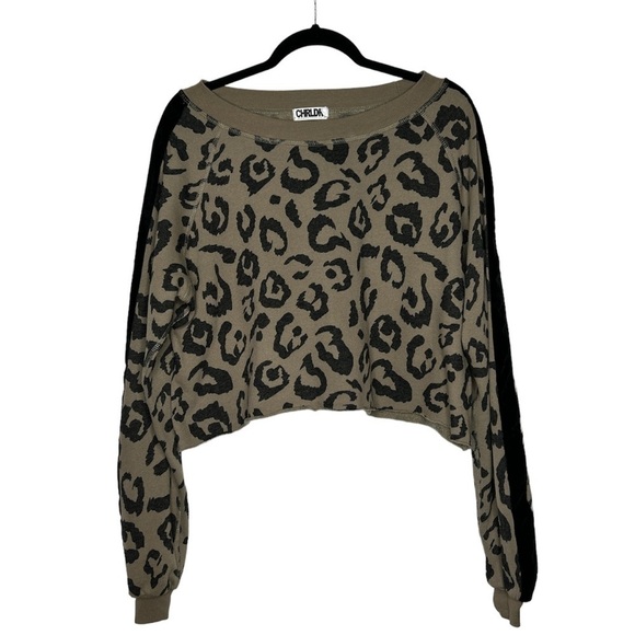Chrldr Crop Boatneck Sweatshirt Leopard Print Athleisure Long Sleeve size XS - Picture 4 of 5